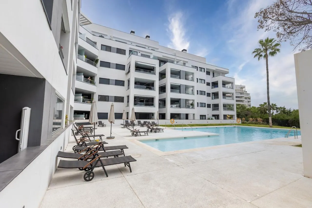 Apartament Marbella Luxury Brand New 2-Bedroom Apartment, 3 Min Walk To The Beach! Hiszpania